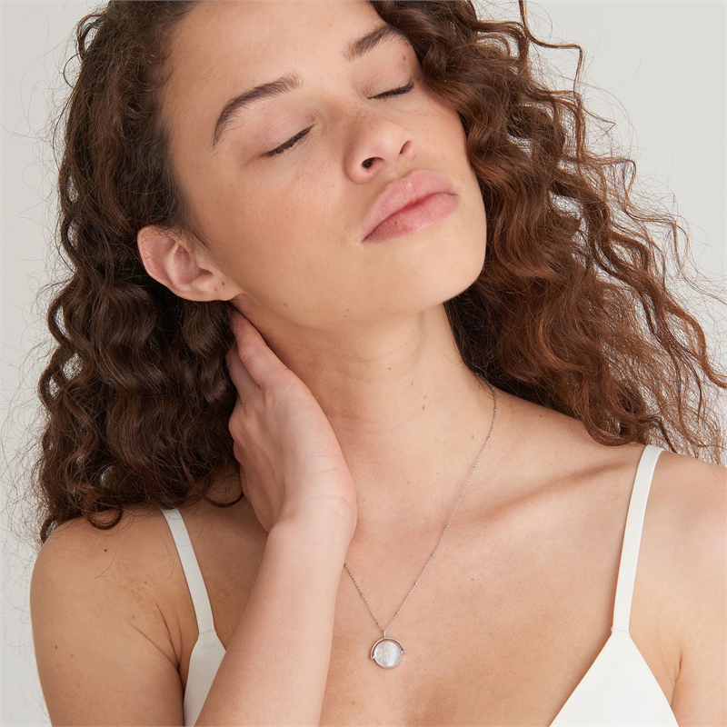 Wild Soul Sunbeam Emblem Necklace - Afbeelding 2